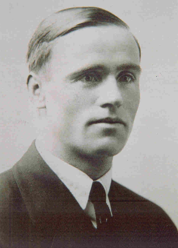 William, Father Hudsons Photos