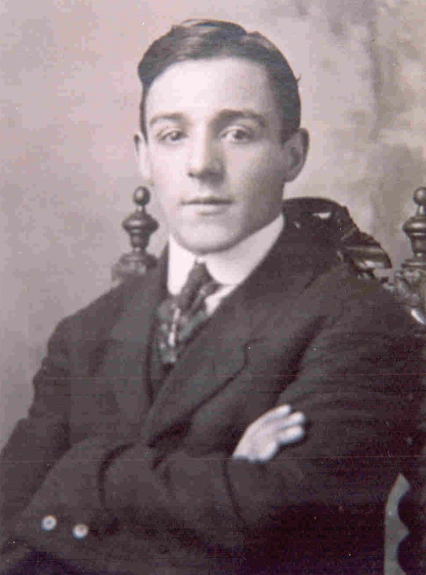 Reeves, Thomas